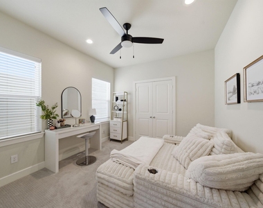 5929 Haring Lane - Photo Thumbnail 13
