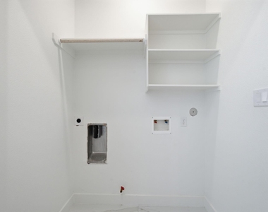 1613 Luzon Street - Photo Thumbnail 27