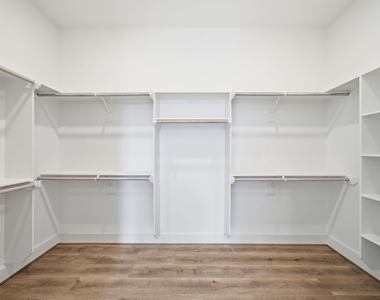 1613 Luzon Street - Photo Thumbnail 15