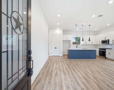 1613 Luzon Street - Photo Thumbnail 3