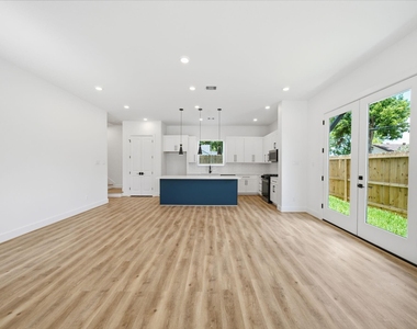 1613 Luzon Street - Photo Thumbnail 2