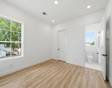 1613 Luzon Street - Photo Thumbnail 20