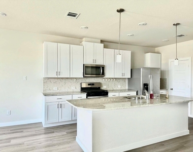 14742 Slow River Ave - Photo Thumbnail 4