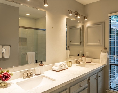 12226 Ravenmoor Drive - Photo Thumbnail 15
