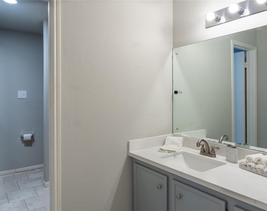 12226 Ravenmoor Drive - Photo Thumbnail 21