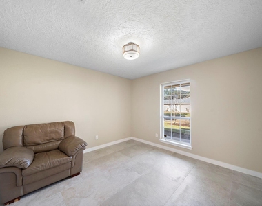 21627 Cimarron Parkway - Photo Thumbnail 9