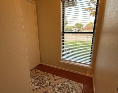 2211 Spring Dusk Lane - Photo Thumbnail 1