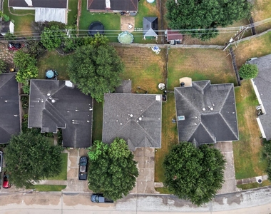 20823 Oak Rain Court - Photo Thumbnail 37