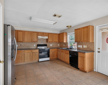 20823 Oak Rain Court - Photo Thumbnail 10