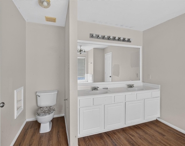 20823 Oak Rain Court - Photo Thumbnail 19