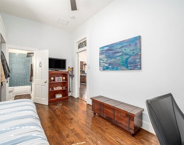 1317 Summer Street - Photo Thumbnail 12