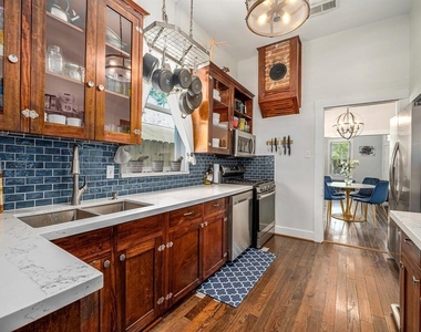 1317 Summer Street - Photo Thumbnail 7