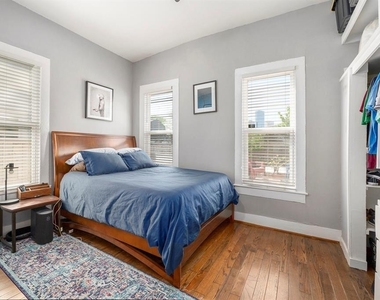 1317 Summer Street - Photo Thumbnail 8