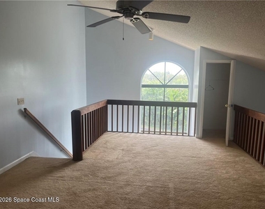 9632 Riverside Drive - Photo Thumbnail 16