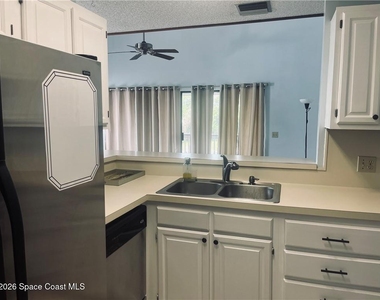 9632 Riverside Drive - Photo Thumbnail 8