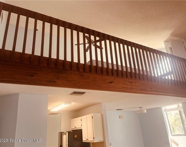 9632 Riverside Drive - Photo Thumbnail 7