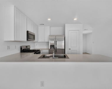 10418 Rocky Trail - Photo Thumbnail 6