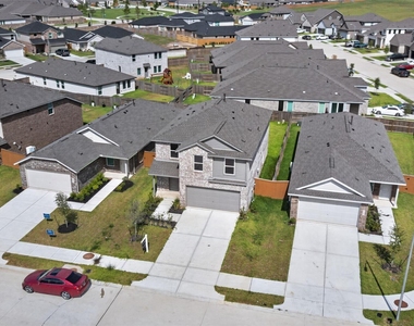 10418 Rocky Trail - Photo Thumbnail 35