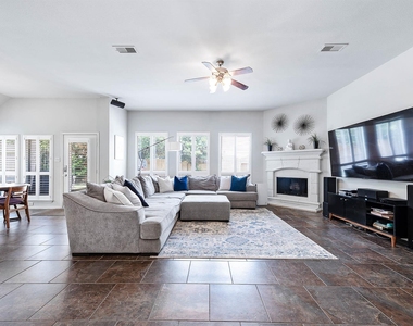 2313 Lilac Breeze Lane - Photo Thumbnail 8