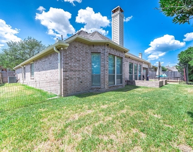 2313 Lilac Breeze Lane - Photo Thumbnail 32