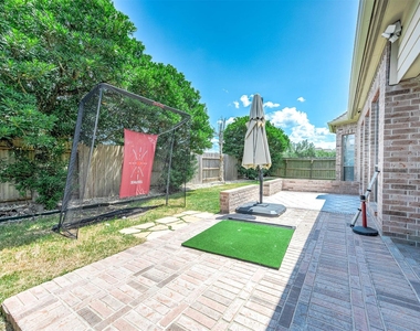 2313 Lilac Breeze Lane - Photo Thumbnail 30