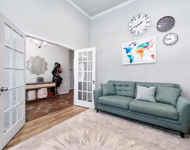 2313 Lilac Breeze Lane - Photo Thumbnail 5