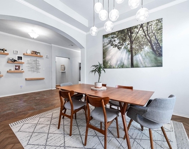 2313 Lilac Breeze Lane - Photo Thumbnail 7