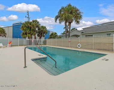 37 Sunset Street - Photo Thumbnail 39