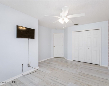 37 Sunset Street - Photo Thumbnail 29