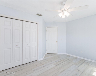 37 Sunset Street - Photo Thumbnail 26