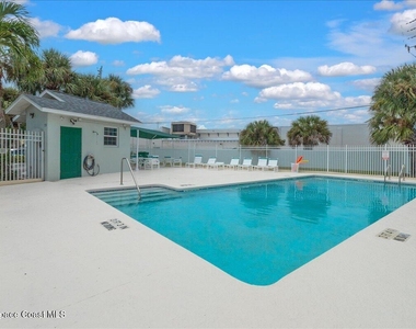 37 Sunset Street - Photo Thumbnail 36