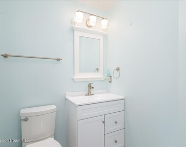 37 Sunset Street - Photo Thumbnail 17