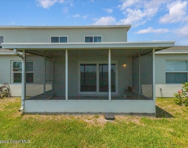 37 Sunset Street - Photo Thumbnail 34