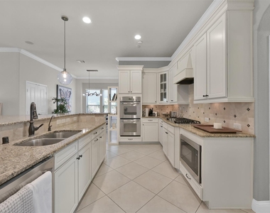 98 Lindenberry Circle - Photo Thumbnail 12