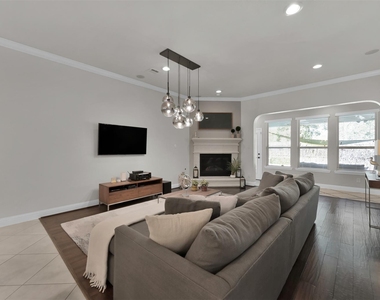 98 Lindenberry Circle - Photo Thumbnail 7