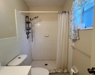 1012 Coronado Drive - Photo Thumbnail 18