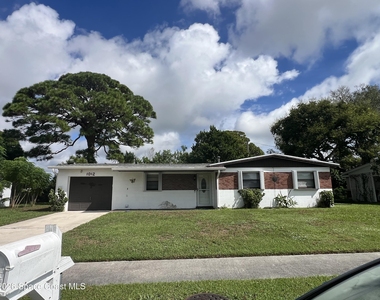 1012 Coronado Drive - Photo Thumbnail 2
