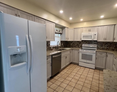 1012 Coronado Drive - Photo Thumbnail 3