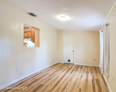 1590 Hilldale Road - Photo Thumbnail 10