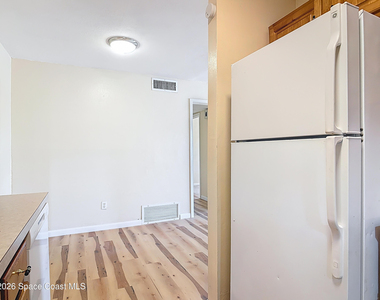 1590 Hilldale Road - Photo Thumbnail 9