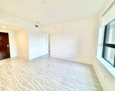 2201 Market Street - Photo Thumbnail 5
