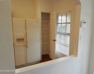 435 Margie Drive - Photo Thumbnail 9