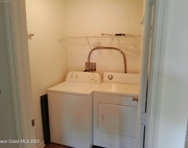 435 Margie Drive - Photo Thumbnail 6