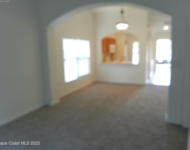 435 Margie Drive - Photo Thumbnail 15