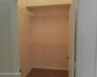 435 Margie Drive - Photo Thumbnail 17