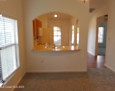 435 Margie Drive - Photo Thumbnail 12