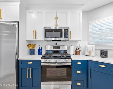 6765 Angeles Road - Photo Thumbnail 2
