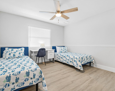 6765 Angeles Road - Photo Thumbnail 12