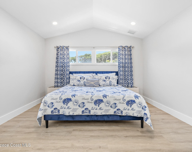 6765 Angeles Road - Photo Thumbnail 10