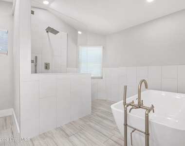 6765 Angeles Road - Photo Thumbnail 21